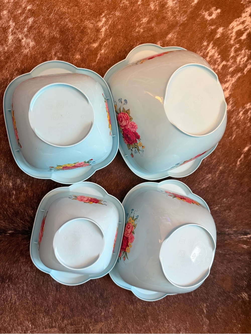 The Pioneer Woman Light Blue Floral Nesting Bowls with Lids - Picture 5 of 10